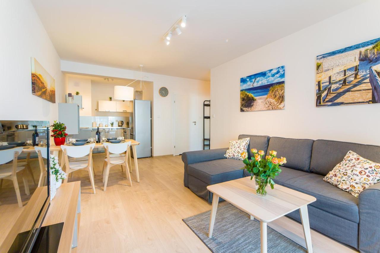 Feniks Spa Apartaments 12 By Jantar Apartamenty Kolobrzeg Ruang foto